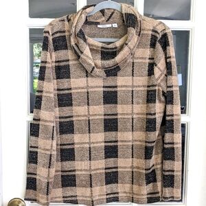 Women's Large Croft & Barrow Cowl Neck Tan Black Sweater Fuzzy Cozy Fall Winter